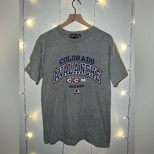 Colorado Avalanche Vintage CCM Tee | Medium | Embroidered Logo NHL Tee